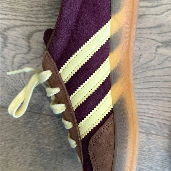 Adidas Gazelle Maroon and Cream Sneakers - Picture 5 of 7